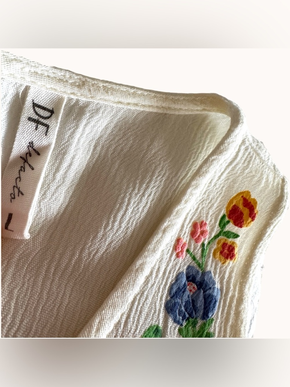 🛍️SALE🛍️ DeFacto Sleeveless Flowy Floral Tank Top - Picture 8 of 8